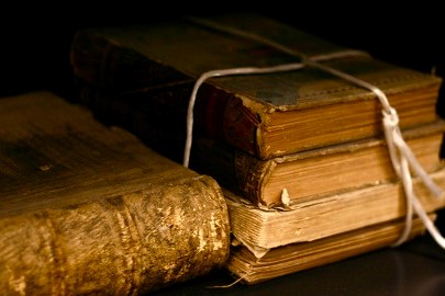 LIBRI DELLE VITE PASSATE, PRESENTI E POSSIBILI FUTURE